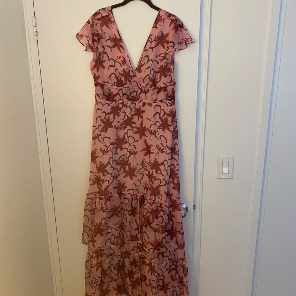 Kimi loving lilies dress